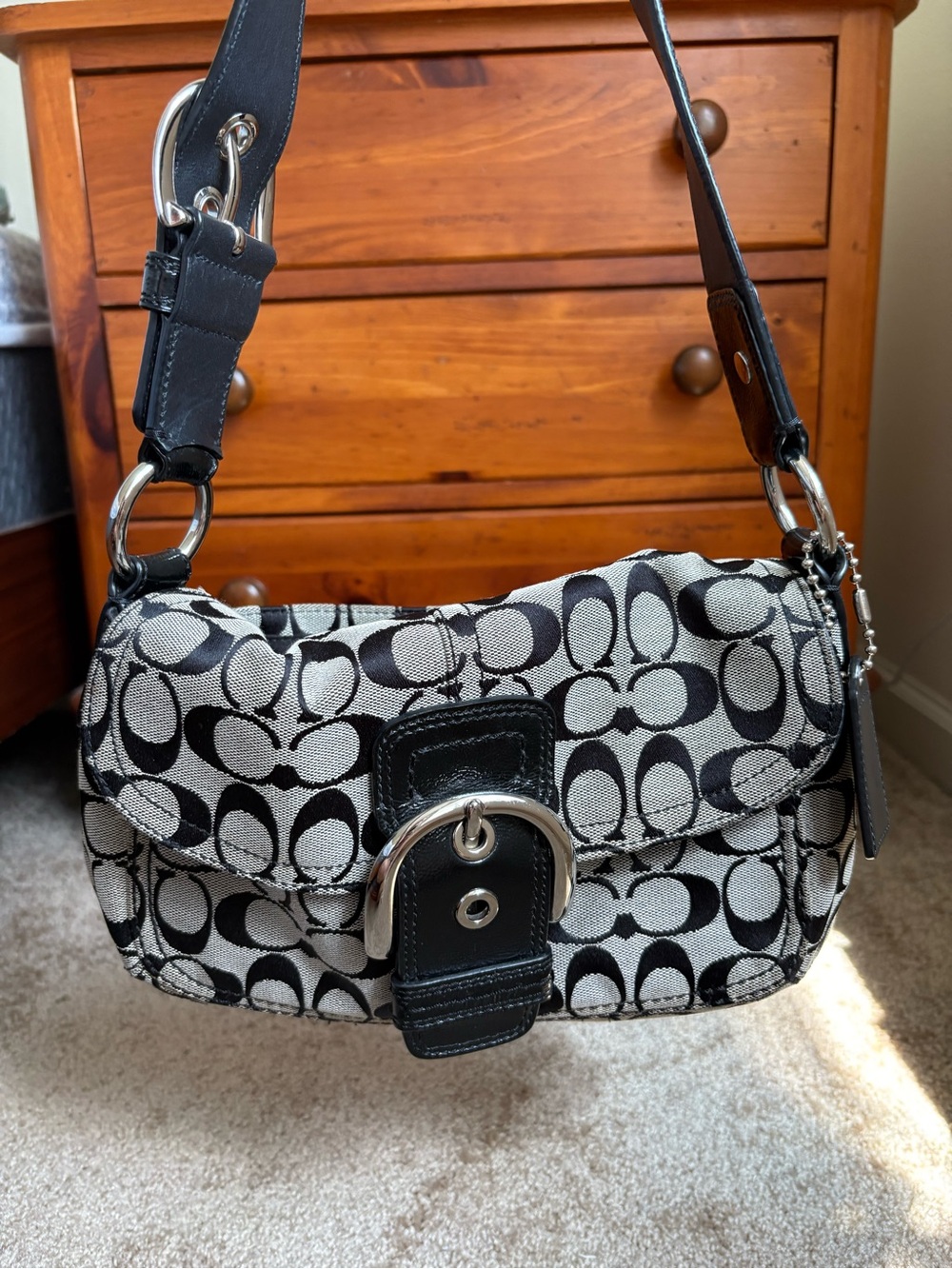Vintage Coach Soho Signature Flap Shoulder Bag F15668 Black & Grey Jacquard Y2K